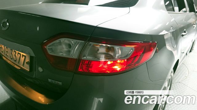 Renault-KoreaSamsung SM3 SE — photo 1 of 31