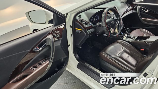 Hyundai Grandeur HG300 Premium — photo 1 of 30