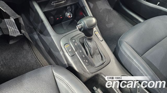 Kia K3 Luxury — photo 1 of 31