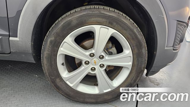 ChevroletGMDaewoo Captiva 2WD LT Premium — photo 1 of 30