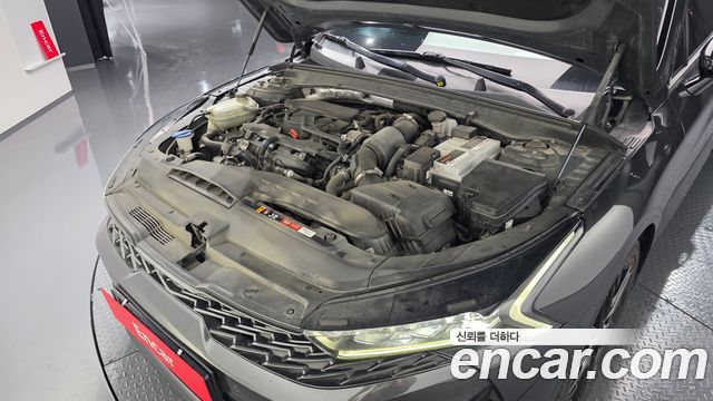 Kia K5 1.6 Turbo — photo 1 of 34