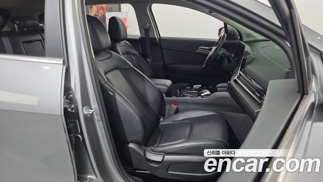 Kia Sportage Prestige — photo 1 of 33