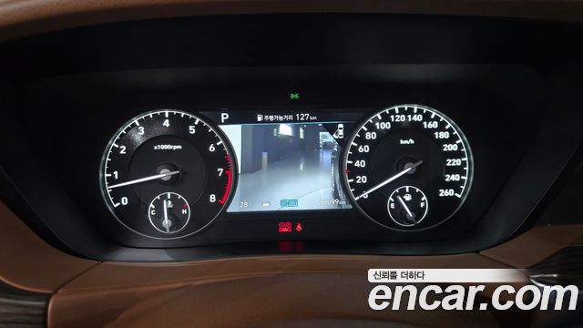 Genesis G90 3.8 AWD — photo 1 of 40