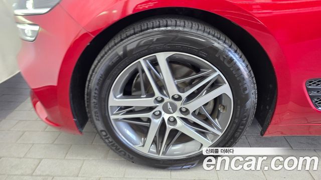 Genesis G70 Diesel 2.2 2WD — photo 1 of 31