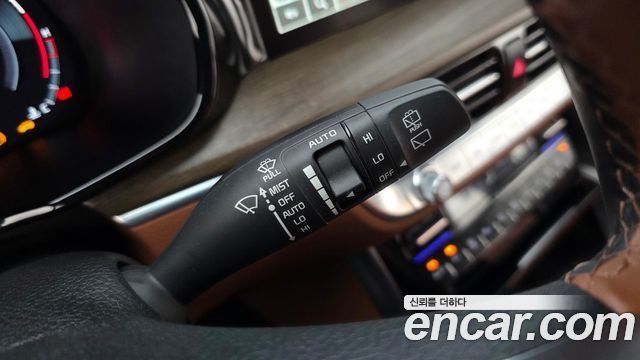 Kia Mohave Diesel 3.0 4WD 7-Seater — photo 1 of 35