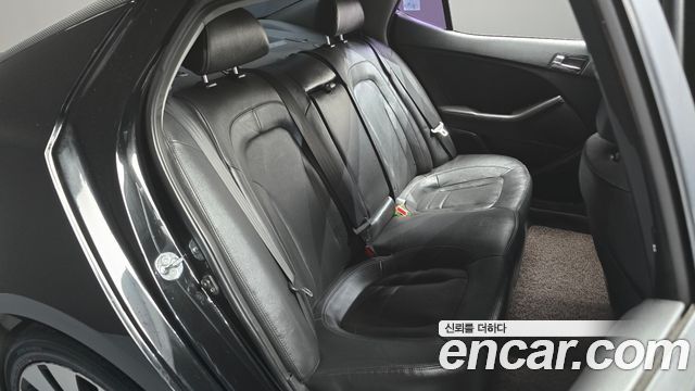 2012 Kia K5 2.0 Turbo-GDI Noblesse, photograph 3