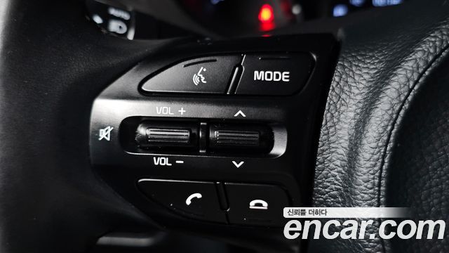 Kia RAY Prestige — photo 1 of 30