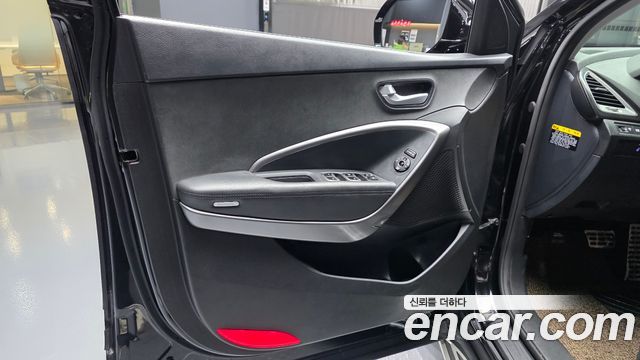 Hyundai Santafe Diesel 2.0 2WD — photo 1 of 30