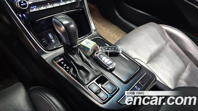 Hyundai Grandeur 3.0 Exclusive — photo 1 of 33