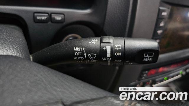 2008 Kia Mohave 4WD KV 300, photograph 2