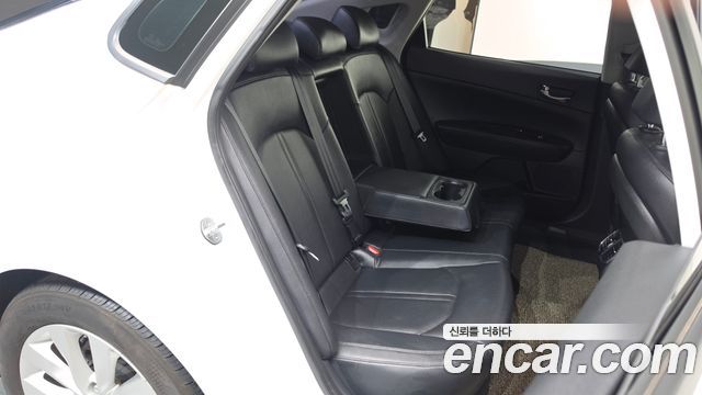 Kia K5 2.0 SX — photo 1 of 30