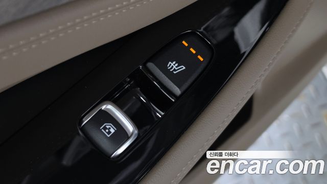 Kia K8 2.5 Gasoline 2WD — photo 1 of 20