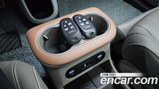 Hyundai Ioniq5 Long Range AWD — photo 1 of 37