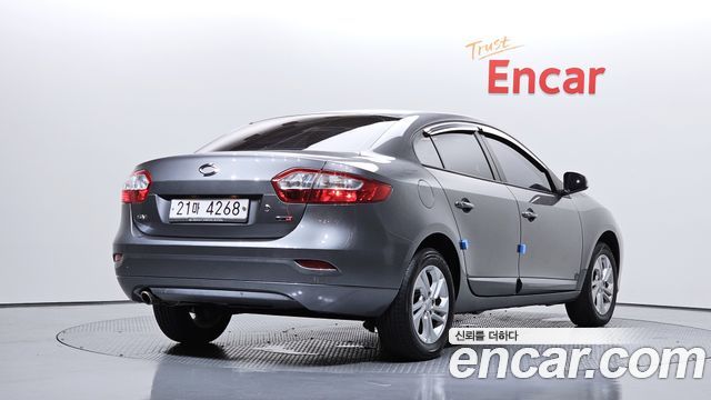 Renault-KoreaSamsung SM3 SE — photo 1 of 31