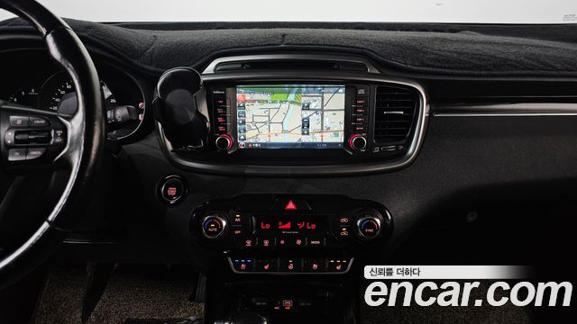 Kia Sorento Diesel 2.2 2WD — photo 1 of 34