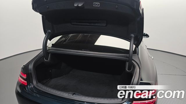 Genesis G80 Gasoline 2.5 Turbo 2WD — photo 1 of 33