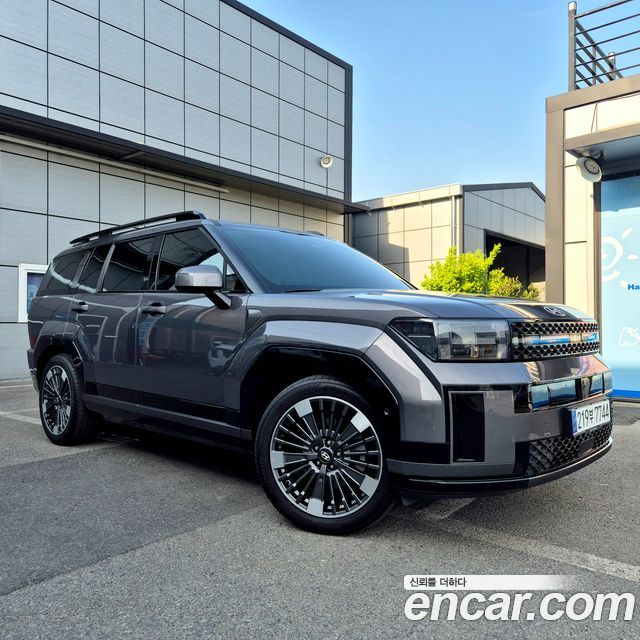 Hyundai Santafe HEV 1.6 4WD — photo 1 of 10