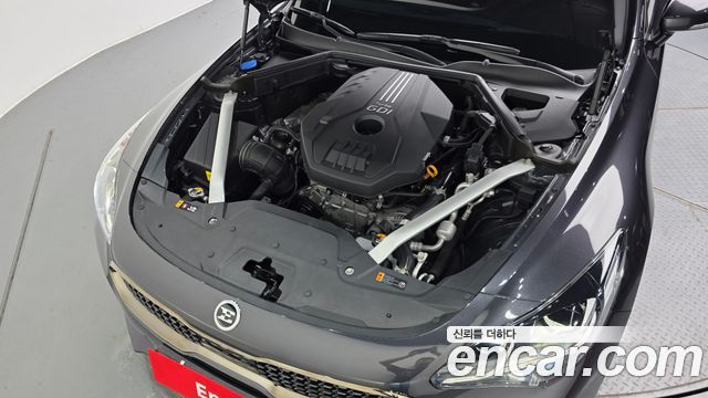 Kia Stinger 2.0 Turbo 2WD — photo 1 of 35
