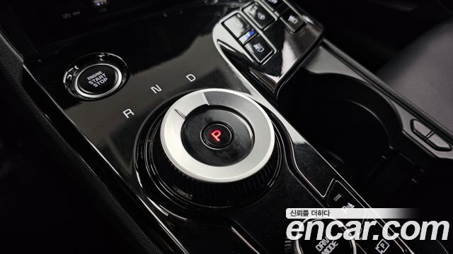 Kia Sportage Diesel 2.0 2WD — photo 1 of 33