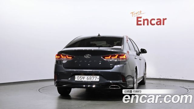 Hyundai Sonata 2.0 Modern — photo 1 of 20