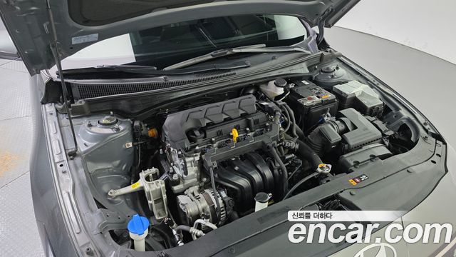 Hyundai AVANTE 1.6