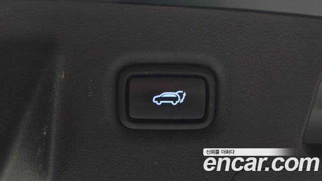 Hyundai Santafe Diesel 2.0 2WD — photo 1 of 20