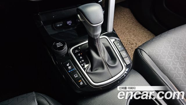 Kia Seltos Gasoline 1.6 Turbo 2WD — photo 1 of 32