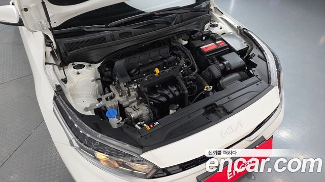 Kia K3 1.6 — photo 1 of 20