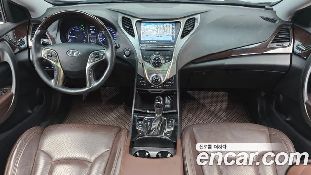 Hyundai Grandeur HG240 Luxury — photo 1 of 32