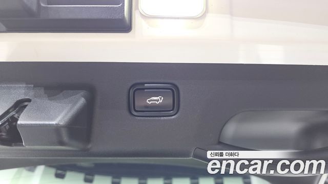 Kia EV6 Long Range — photo 1 of 33