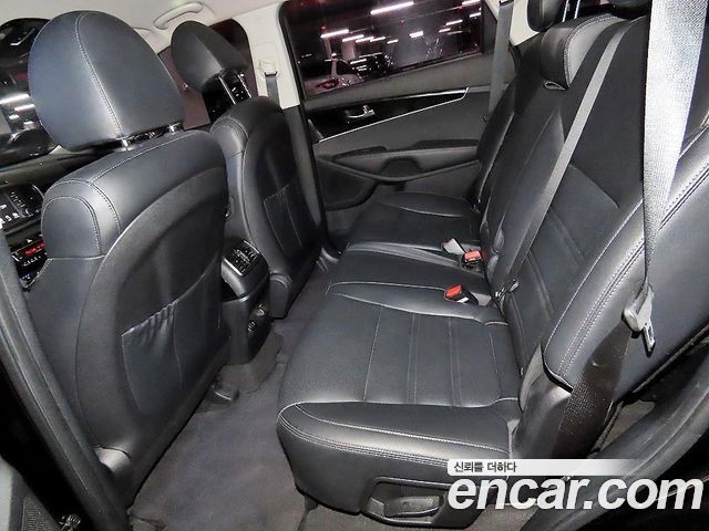 Kia Sorento Diesel 2.0 2WD — photo 1 of 20