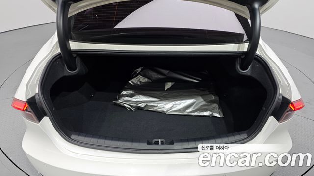 Hyundai Grandeur 2.5 — photo 1 of 20
