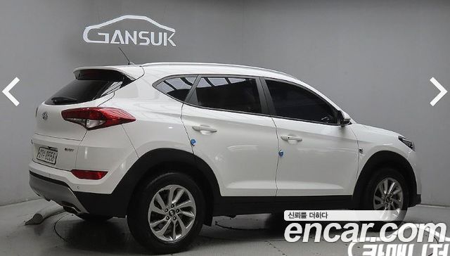 Hyundai Tucson Diesel 1.7 2WD — photo 1 of 18