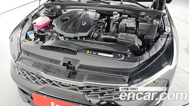 Kia K5 2.0 — photo 1 of 33