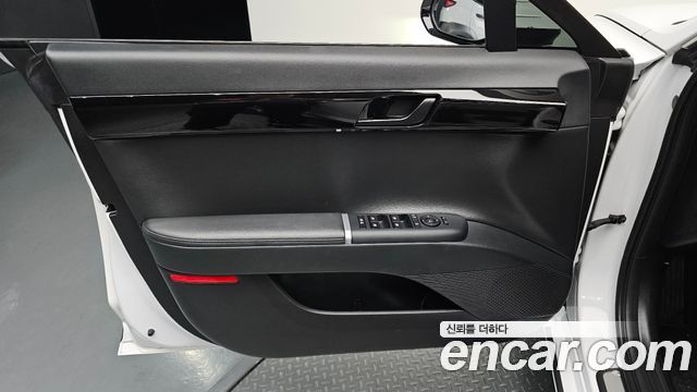 Hyundai Grandeur 3.5 LPG 2WD — photo 1 of 33