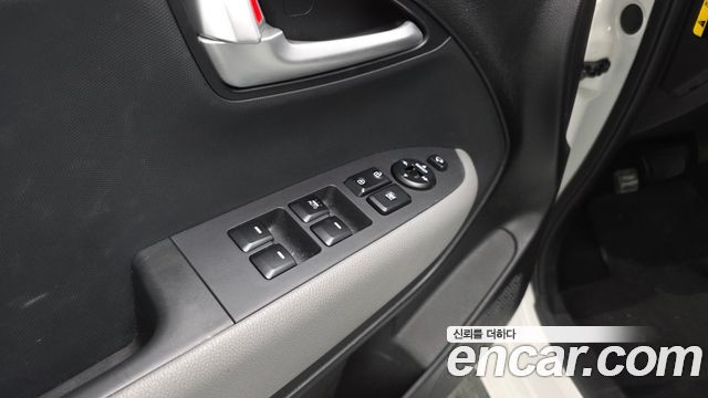 Kia RAY Signature — photo 1 of 32