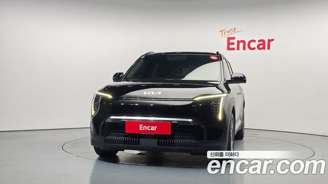 Kia EV3 Long Range 2WD — photo 1 of 34