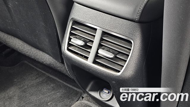 Hyundai Sonata 1.6 Turbo — photo 1 of 32