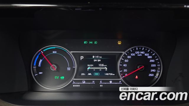 Kia Sorento HEV 1.6 2WD — photo 1 of 34