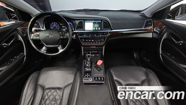 Hyundai Aslan G330 Premium