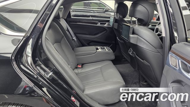 Genesis G80 3.3 GDI — photo 1 of 32