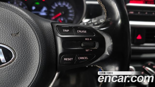 Kia morning Luxury — photo 1 of 33