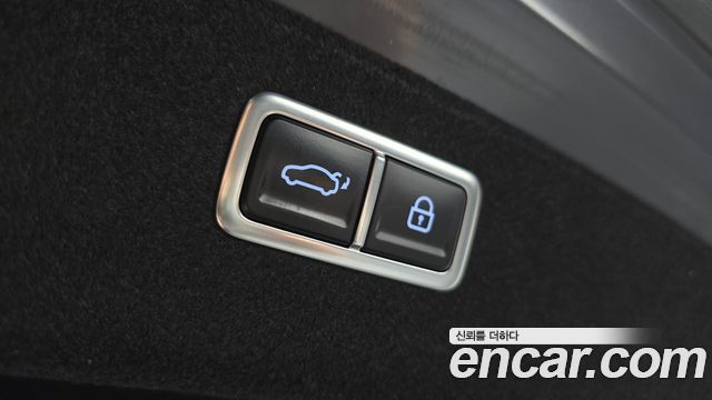 Genesis G80 Gasoline 2.5 Turbo AWD — photo 1 of 31