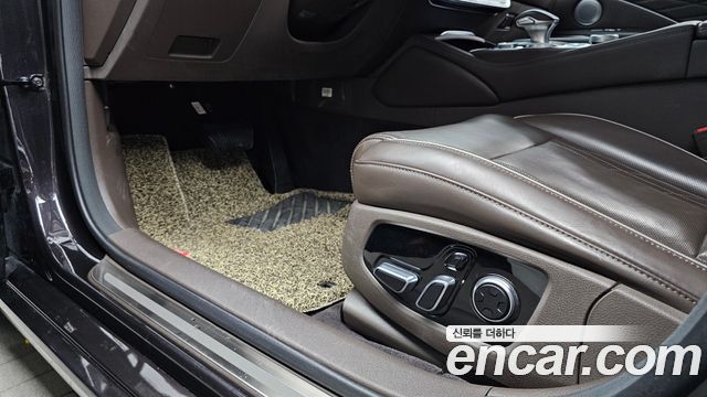 Kia K9 3.8 GDI AWD — photo 1 of 32
