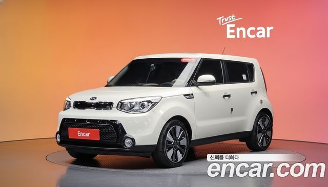 Kia Soul 1.6 Diesel Noblesse — photo 1 of 31
