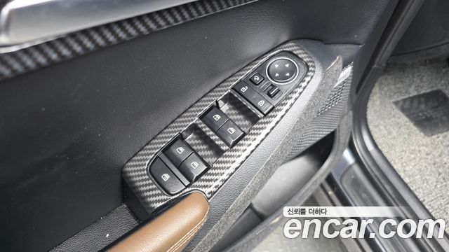 Kia Seltos Gasoline 1.6 Turbo 2WD — photo 1 of 37
