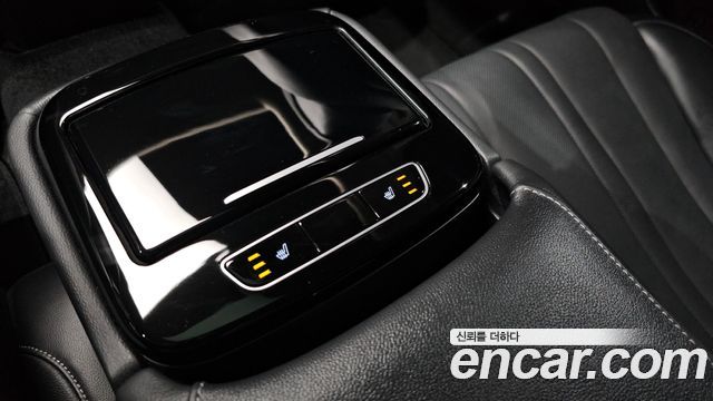 Genesis G80 Gasoline 2.5 Turbo AWD — photo 1 of 35