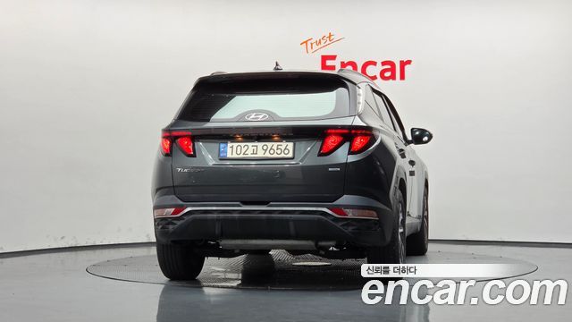 Hyundai Tucson Gasoline 1.6 Turbo 4WD — photo 1 of 31
