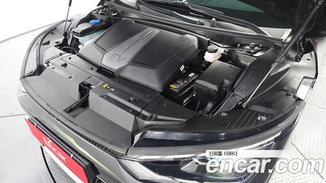 Kia EV6 Long Range — photo 1 of 32