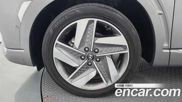 Hyundai Nexo Premium — photo 1 of 32